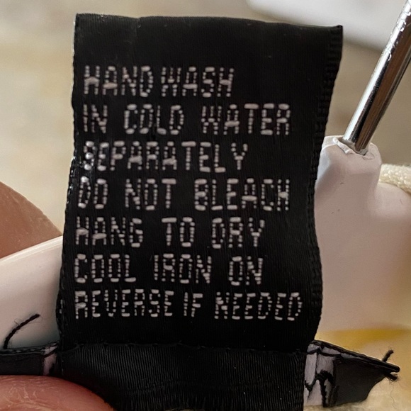 NWOT Wet Seal Cream Lace Jacket - Picture 3 of 4